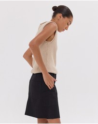 Cloth & Co. - The Short Element Skirt | Black