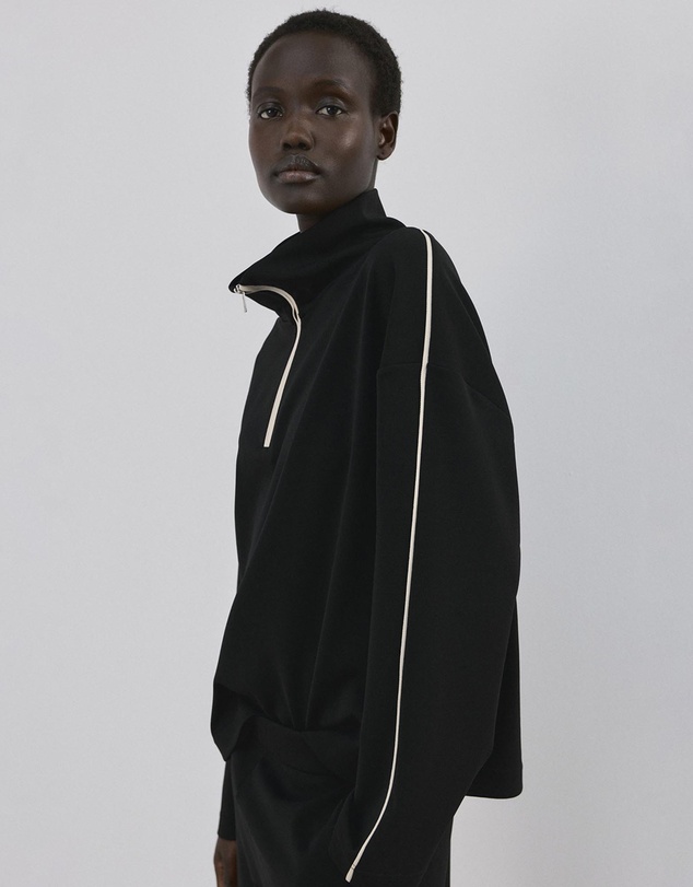 M.N.G - Pipin Sweatshirt