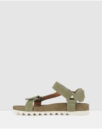 Rollie - Sandal Tooth Wedge