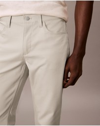 Calvin Klein - Move 365 Slim Pants