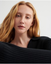 Kowtow - Manuscript Top