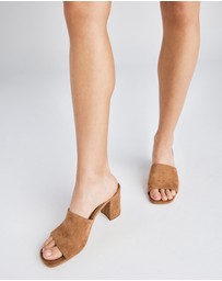 Novo - Nicole Mules