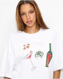 Dazie - Dolce Vita Oversized Graphic Tee