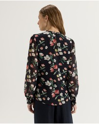 Review - Gardenia Blouse