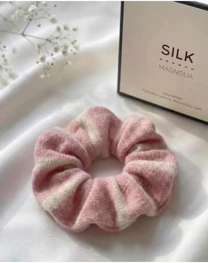 SILK MAGNOLIA - Cashmere Scrunchie