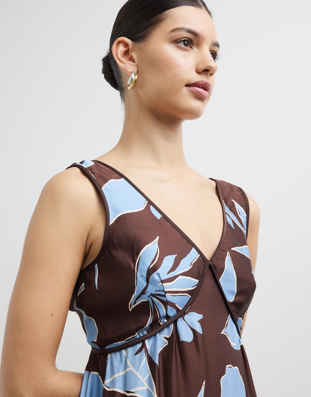 Minima Esenciales - Rhodes V-Neck Midi Dress