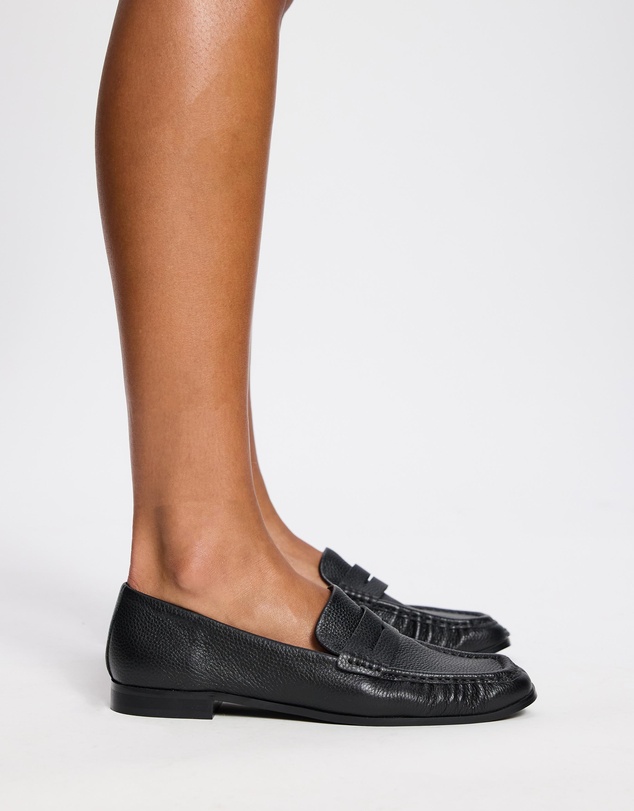 AERE - Classic Leather Loafers
