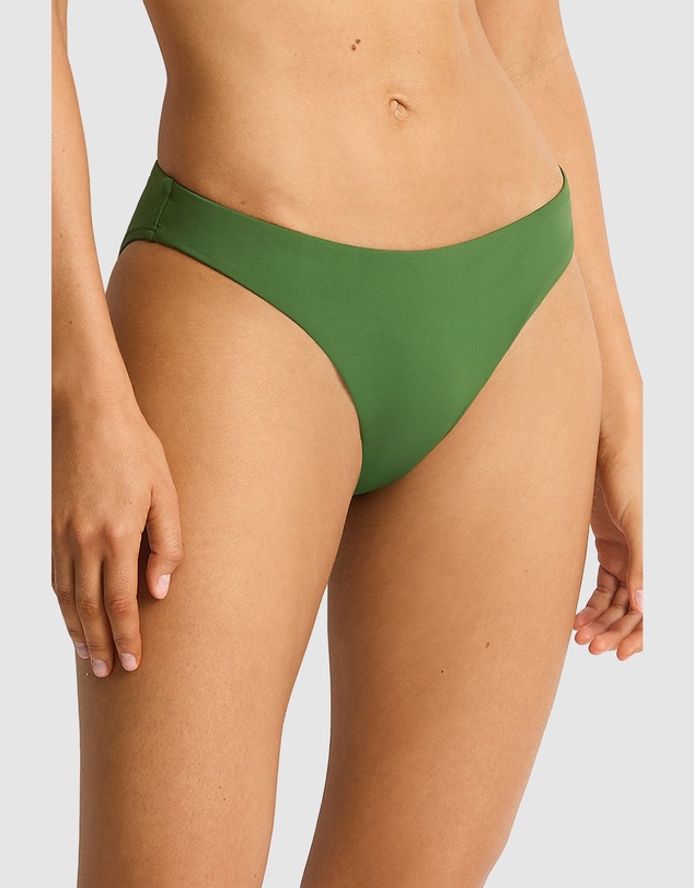 Sea Level Australia - Essentials Edit Sporty Mid Pant