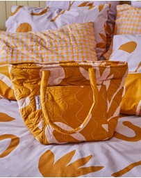 Mosey Me - Floral Dreams Quilted Bag
