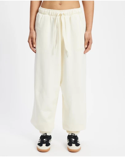 adidas Originals - Essentials Linear Oversized Jogger Pants