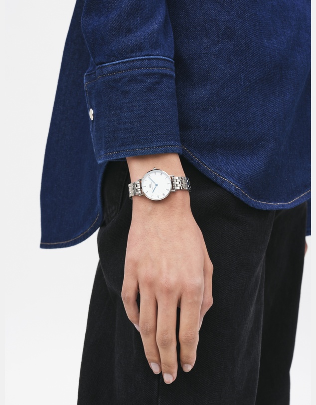 Daniel Wellington - Petite Roman Numerals 28mm 5-Link