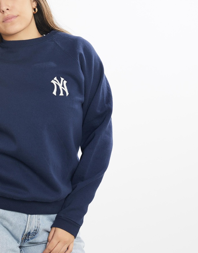 Vintage by The Real Deal - Pre Loved - Vintage 90s MLB New York Yankees Sweatshirt