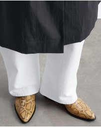 & Other Stories - Pointed-Toe Leather Chelsea Boots