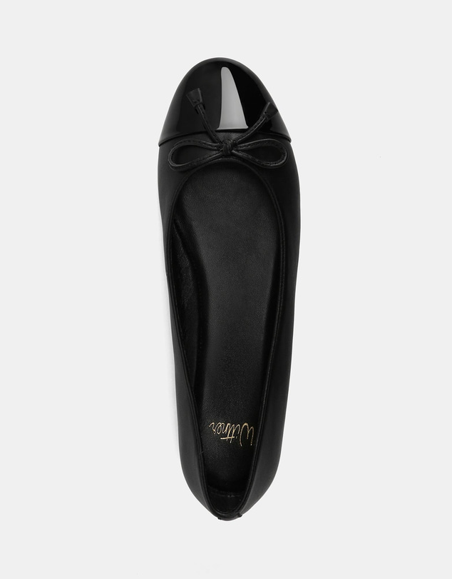 Wittner - Amelia Casual Flats Black Leather