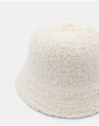 Morgan & Taylor - Montana Teddy Cloche Hat in White Cream