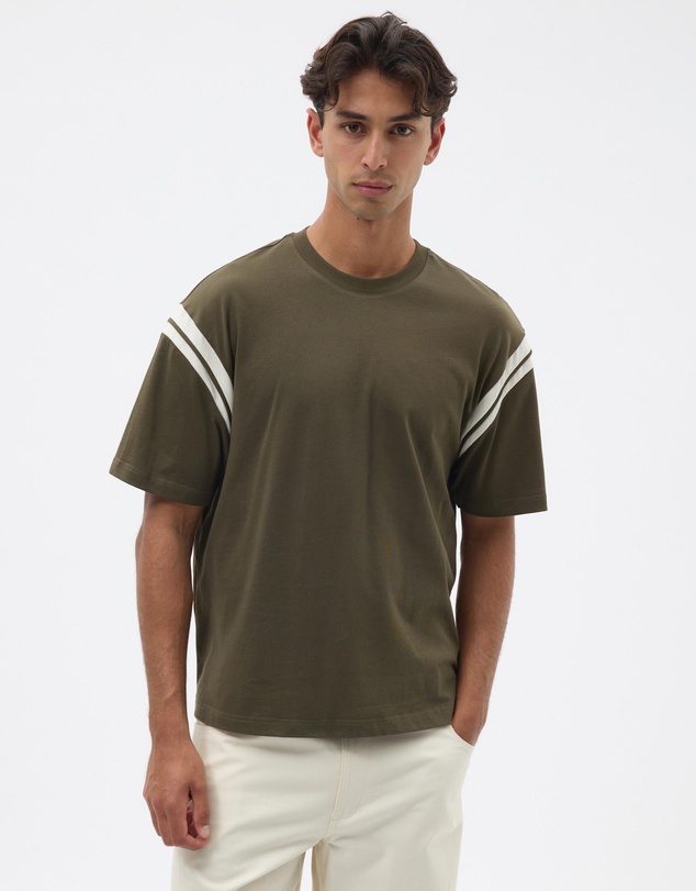 AERE - Contrast Sleeve Tee