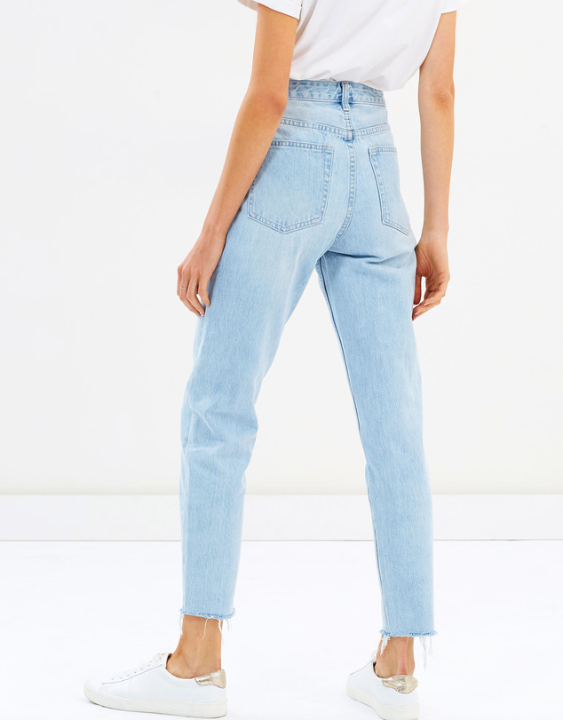 Assembly Label - Fray Jeans