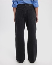 Cotton On - Super Baggy Jeans