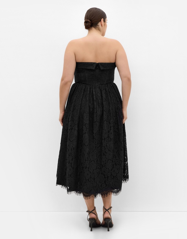City Chic - Delaney Strapless Lace Dress