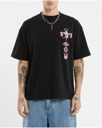 Kiss Chacey - Zion Street Tee