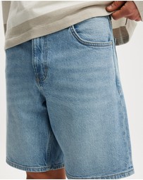 Cotton On - Loose Straight Denim Short