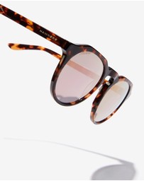 Hawkers Co - HAWKERS - Carey Rose Gold WARWICK X Sunglasses for Men and Women UV400