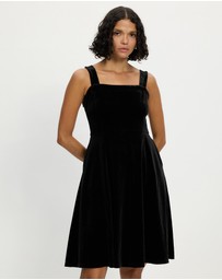 Mossée - Kiara Velvet Square Neck Dress