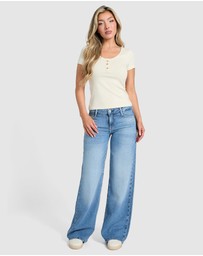 GUESS - SS Sandwash Rib Karina T-Shirt