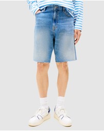 Tommy Jeans - Isaac Relaxed Straight Leg Denim Shorts
