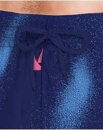 Nike - Brand Blast 7