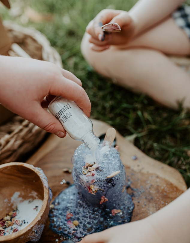 The Little Potion Co - Colour Mood Potion Kit - Colour changing