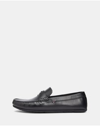 Tommy Hilfiger - Hardware Hilfiger Driver Shoes - Men's