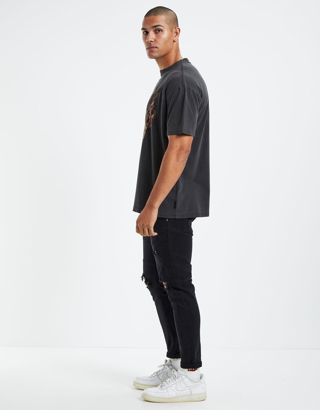 Standard - Flame Skull T-Shirt