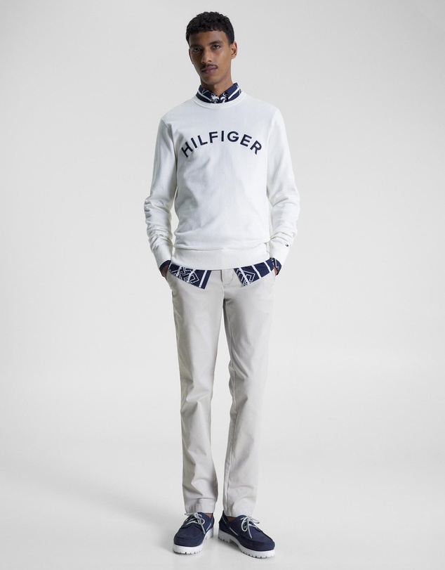 Tommy Hilfiger - 1985 Essential Bleecker Slim Fit Chinos