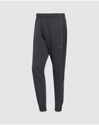 adidas Originals - Spacer Teamgeist 26 Cutline Cuffed Pants