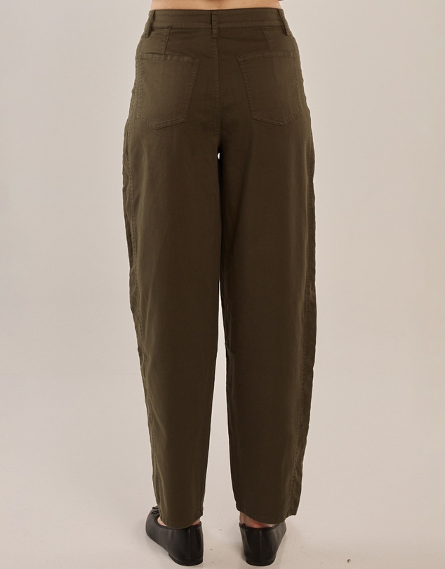 Betty Basics - Barrel Leg Chino