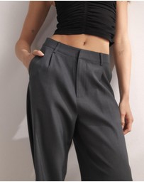 Dazie - The Stylist Relaxed Fit Pants