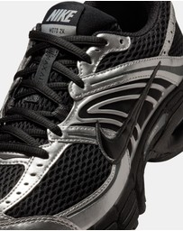 Nike - Air Max Moto 2K - Women's