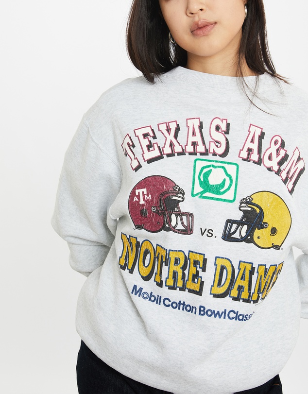 Vintage by The Real Deal - Pre Loved - Vintage 1992 NCAA Texas Aggies vs Fighting Irish Cotton Bowl Sweatshirt