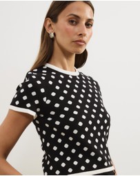 Atmos&Here - Kallie Polka Dot Short Sleeve Knit Top