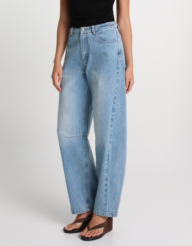 Madison The Label - Cora Barrel Jeans