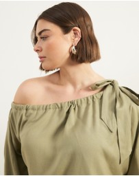 Atmos&Here Curvy - Scarlett Linen Off The Shoulder Top