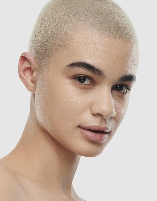 MAC - Studio Radiance Serum-Powered Foundation - NC12