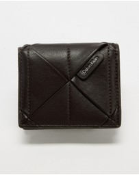 Calvin Klein - Woven Cardcase Pouch on Chain