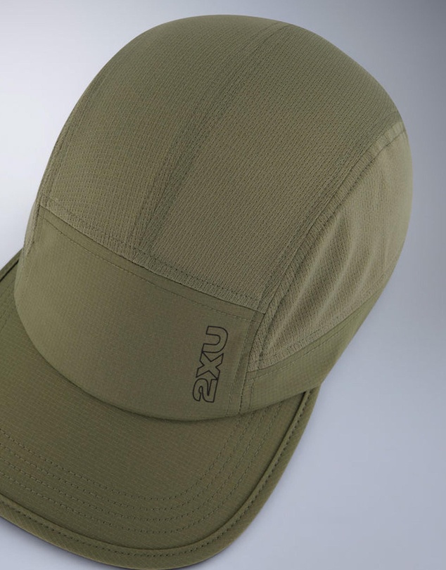 2XU - Light Speed Cap