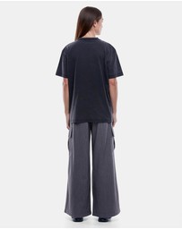 ENA PELLY - Pelly Studio Tee
