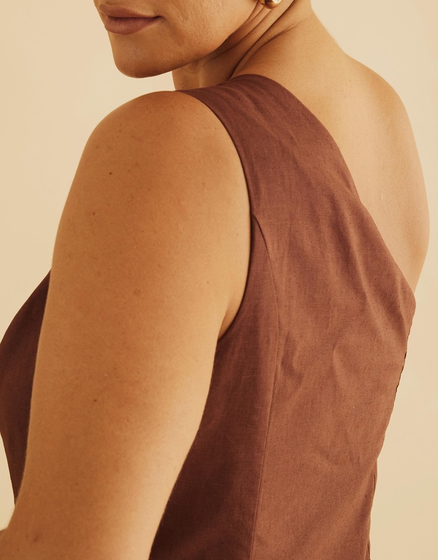 Atmos&Here Curvy - Oralie One Shoulder Linen Blend Midi Dress