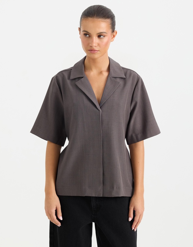 Calli - Kerr Tailored Tie Back Shirt