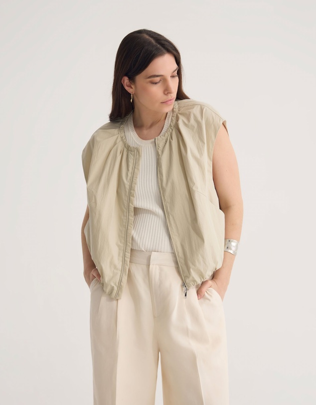 Oxford - Katie Sleeveles Bomber Jacket