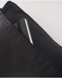 Hedgren - Eye M Crossbody RFID